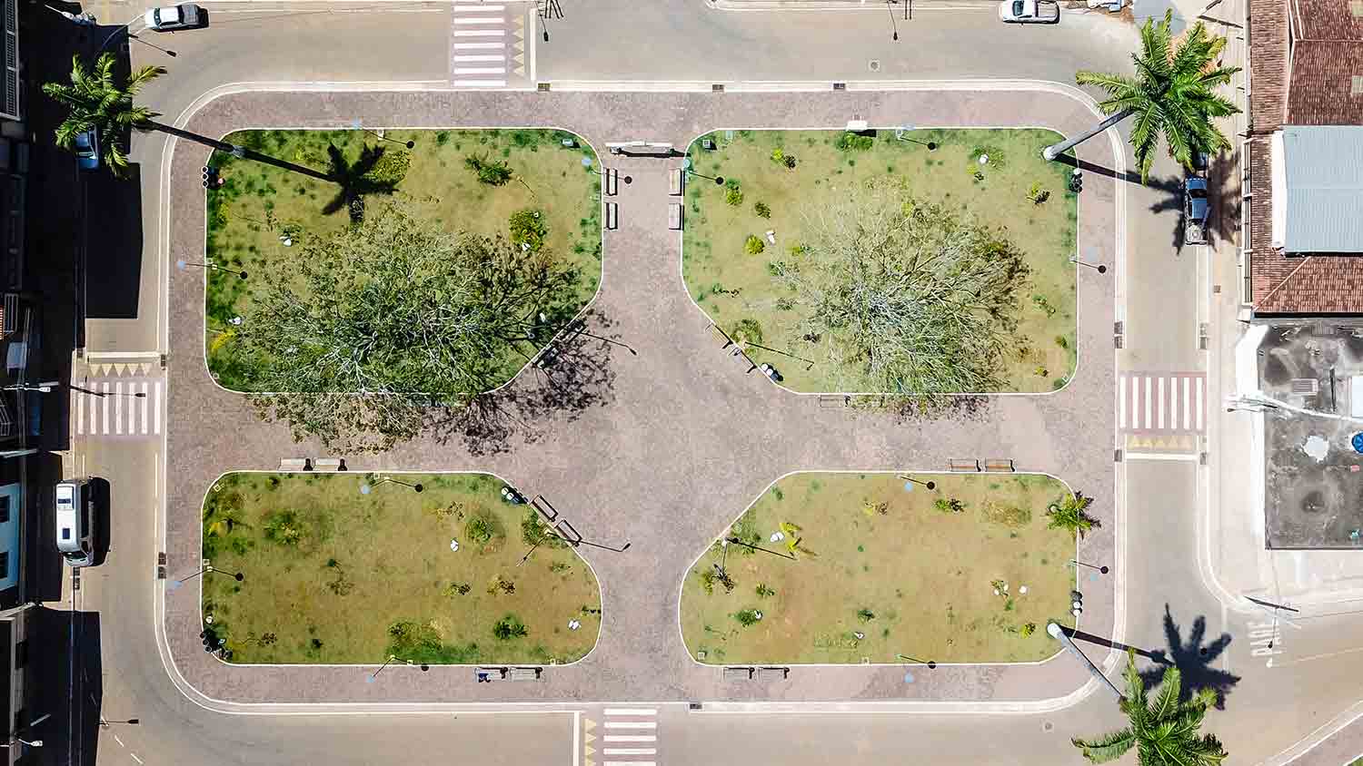Manoel Lino Mol Square