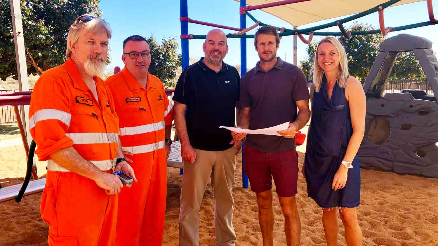 Macedon donates to community BHP