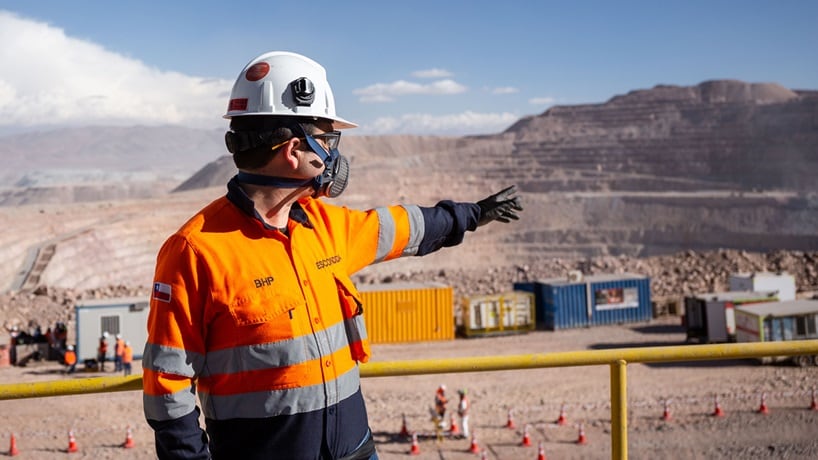 mining, man, woman, on site