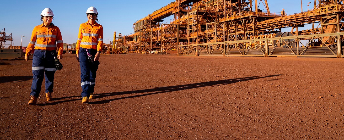 women, mining, site